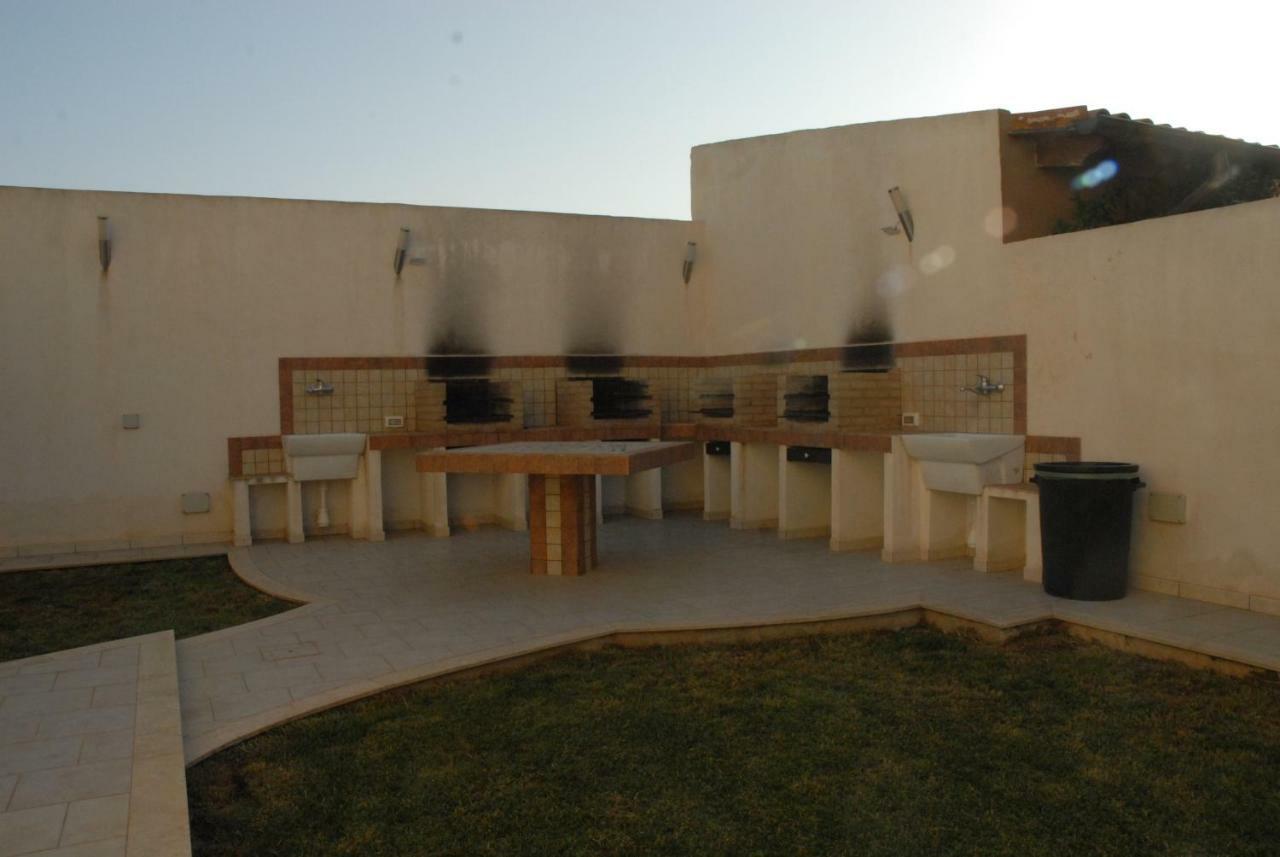 Oasi Tortuga Residence Piscina E Barbecue H24 Мазара-дель-Валло Экстерьер фото
